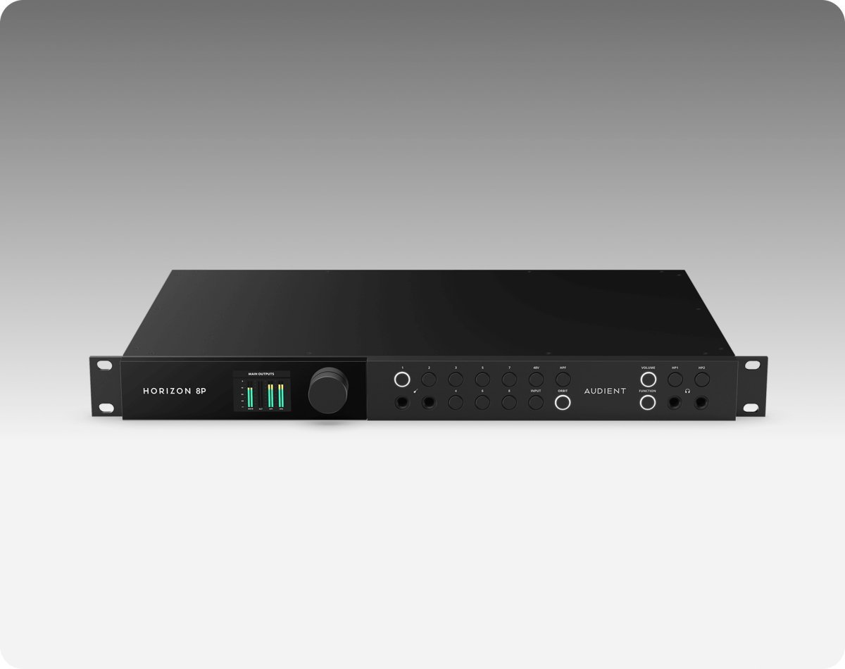 ממשק מקצועי בחיבור Thunderbolt 3 עם שמונה קדם-מגברי קונסולה ומבנה שקט ללא מאווררים